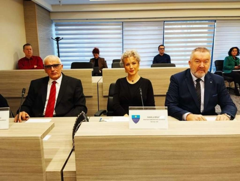 HDZ 1990 traži sazivanje sjednice Skupštine HNŽ-a na kojoj bi se raspravljalo o Alićevoj smjeni